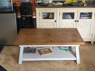 Table & 6 Chairs