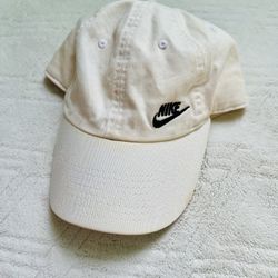 nike white baseball strapback cap