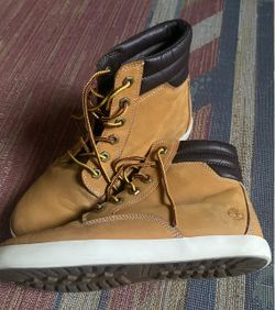 Women’s timberland shoes 8 1/2
