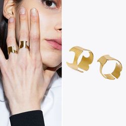 ❤︎ Tory Burch ❤︎ Serif-T Adjustable Ring Set - Fall/Winter 2020 runway