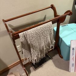 Blanket Stand