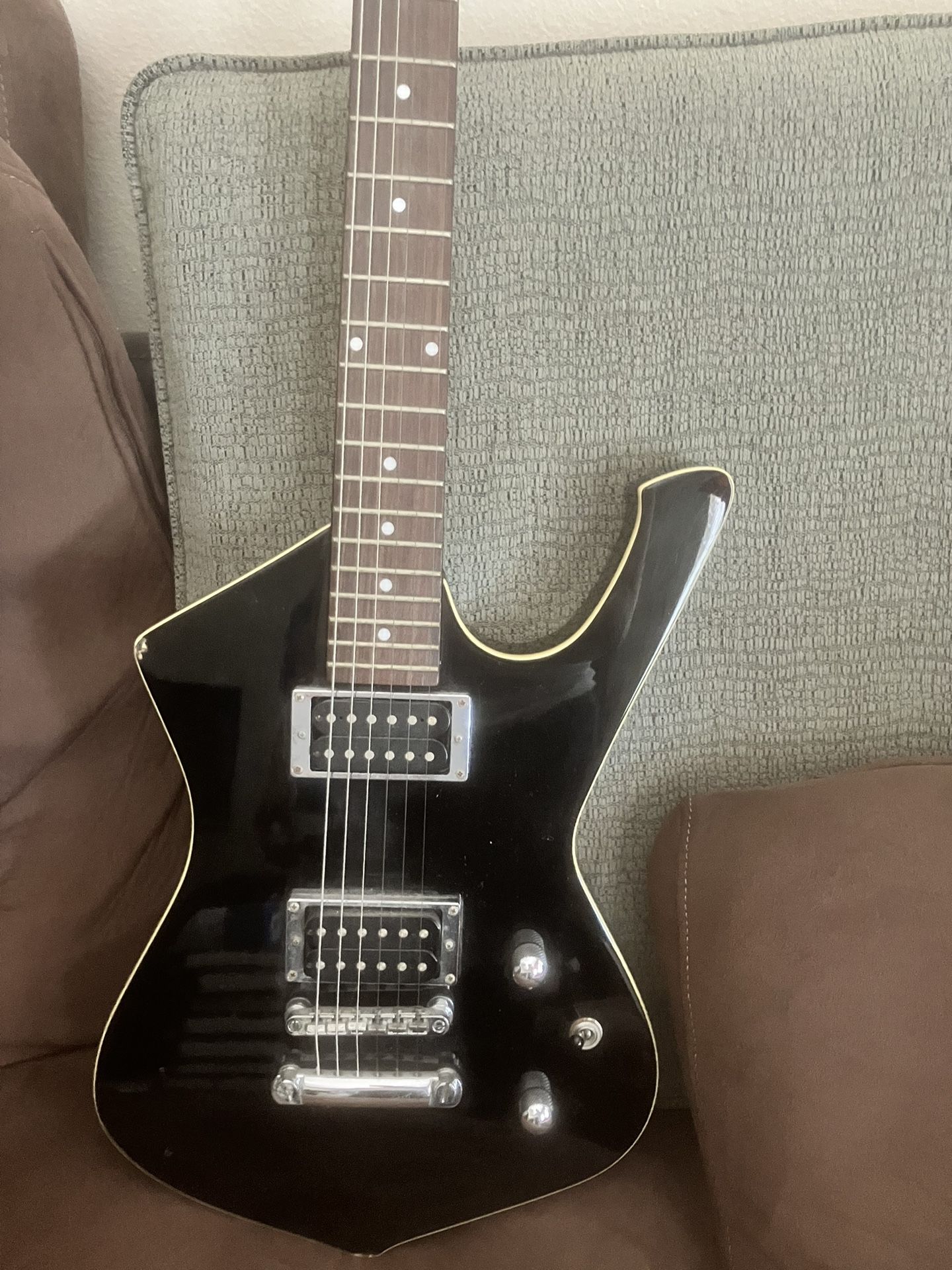 Electric Guitar IBANEZ ICX 120