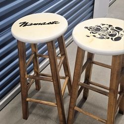 Stools Lots Of Stuff Big And Small !