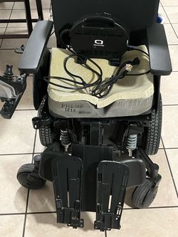 Electric Quantum J4E Wheelchair, $600 OBO, NO LOW BALLERS, Puo on 59th Ave in camelback