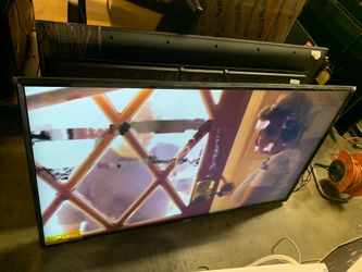 50”smart tv 250.00 today LG come see me today ( not on stand )