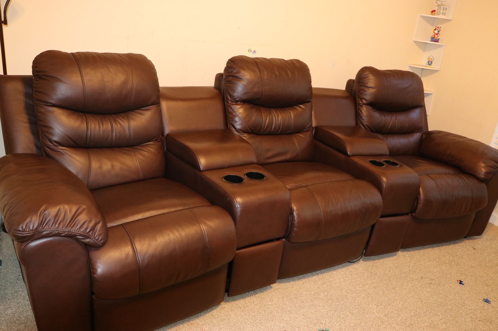 3 Automatic Recliner Seats – Excellent Condition!