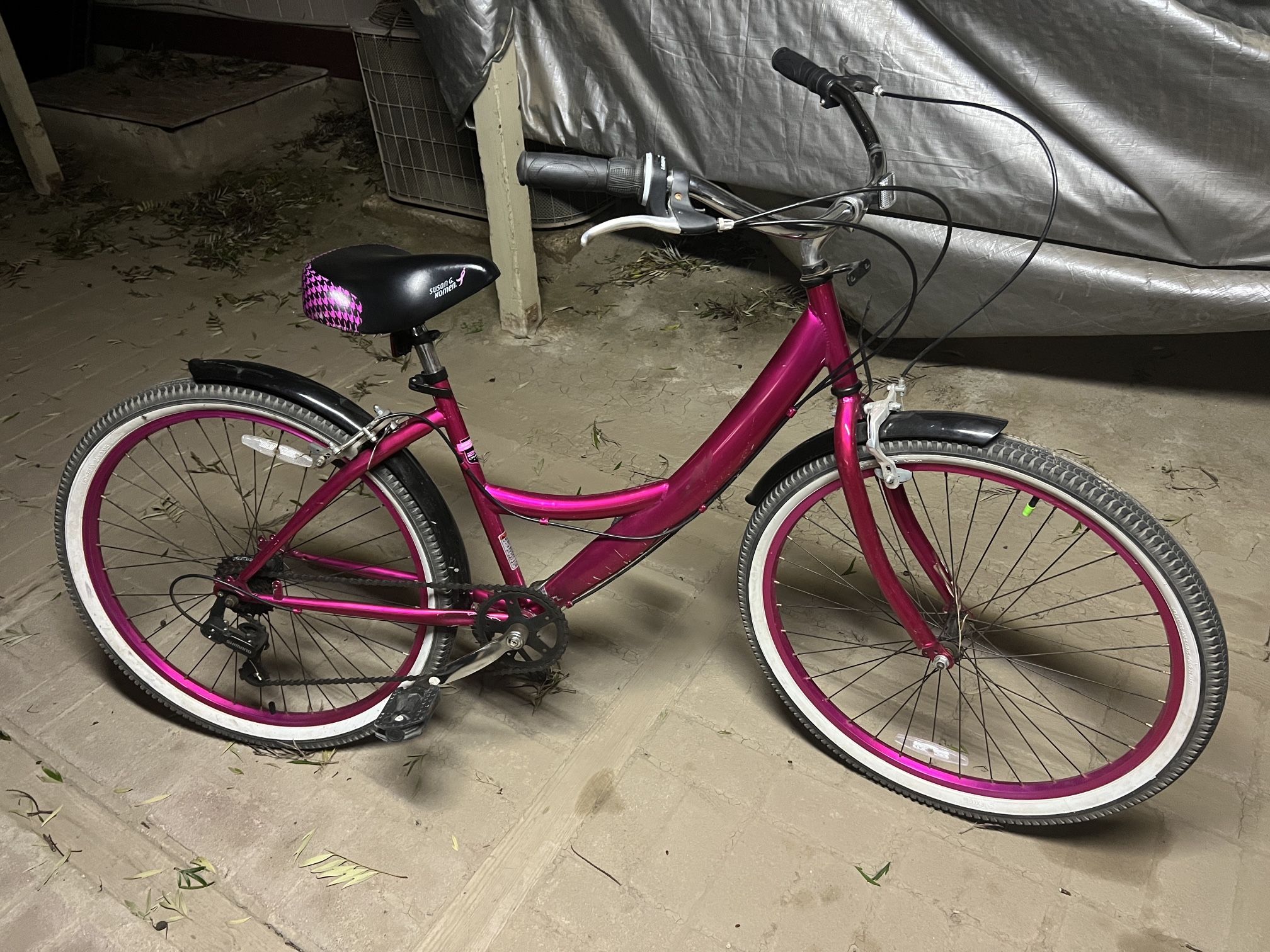 26" Cruiser Bike Hot Pink, Susan G. Komen