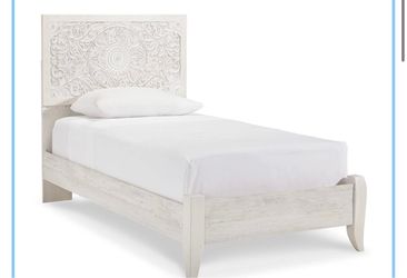 Two twin beds for sale