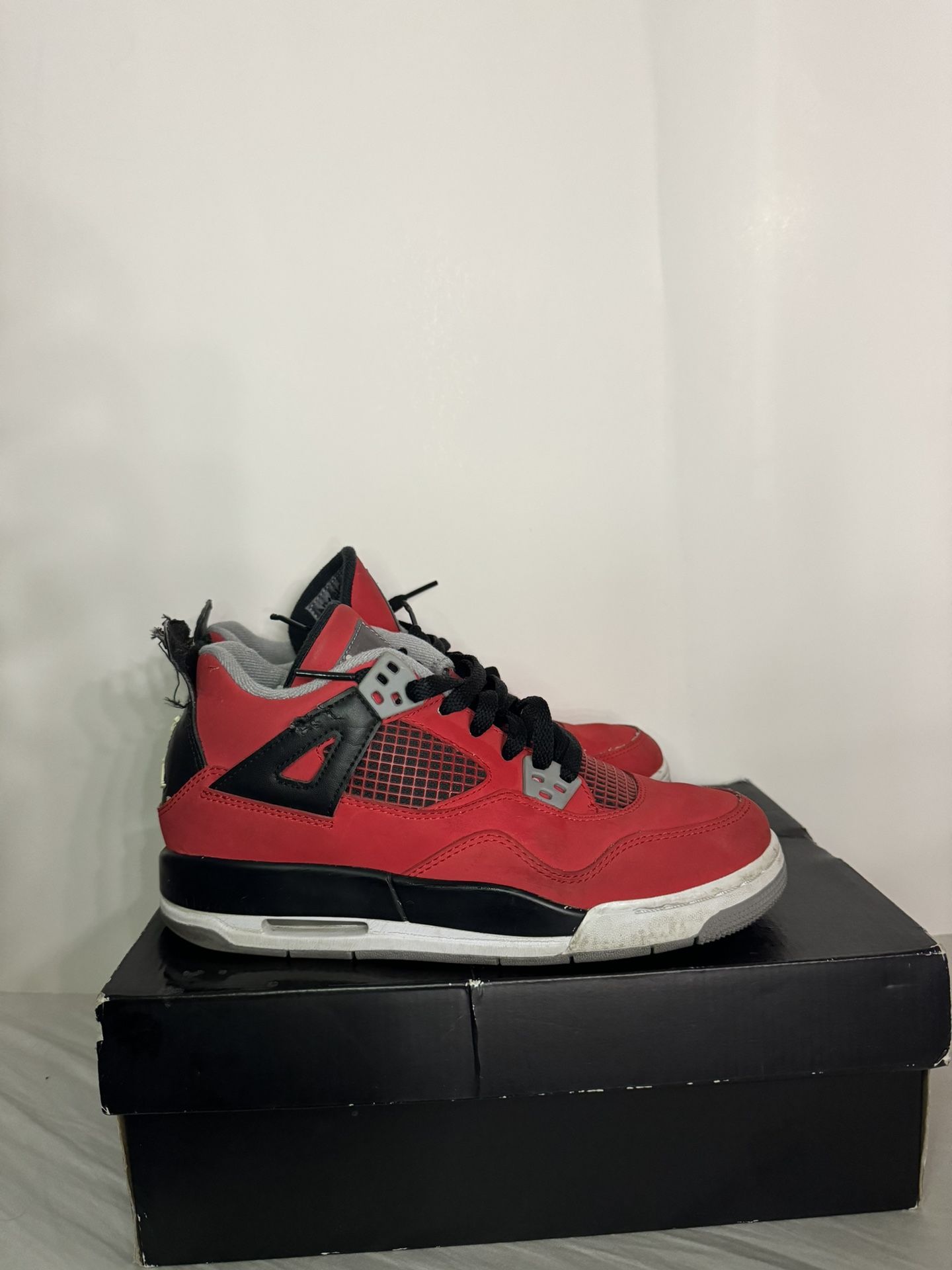 Jordan Retro 4 5y