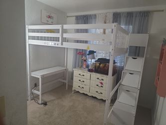 Kids loft bed