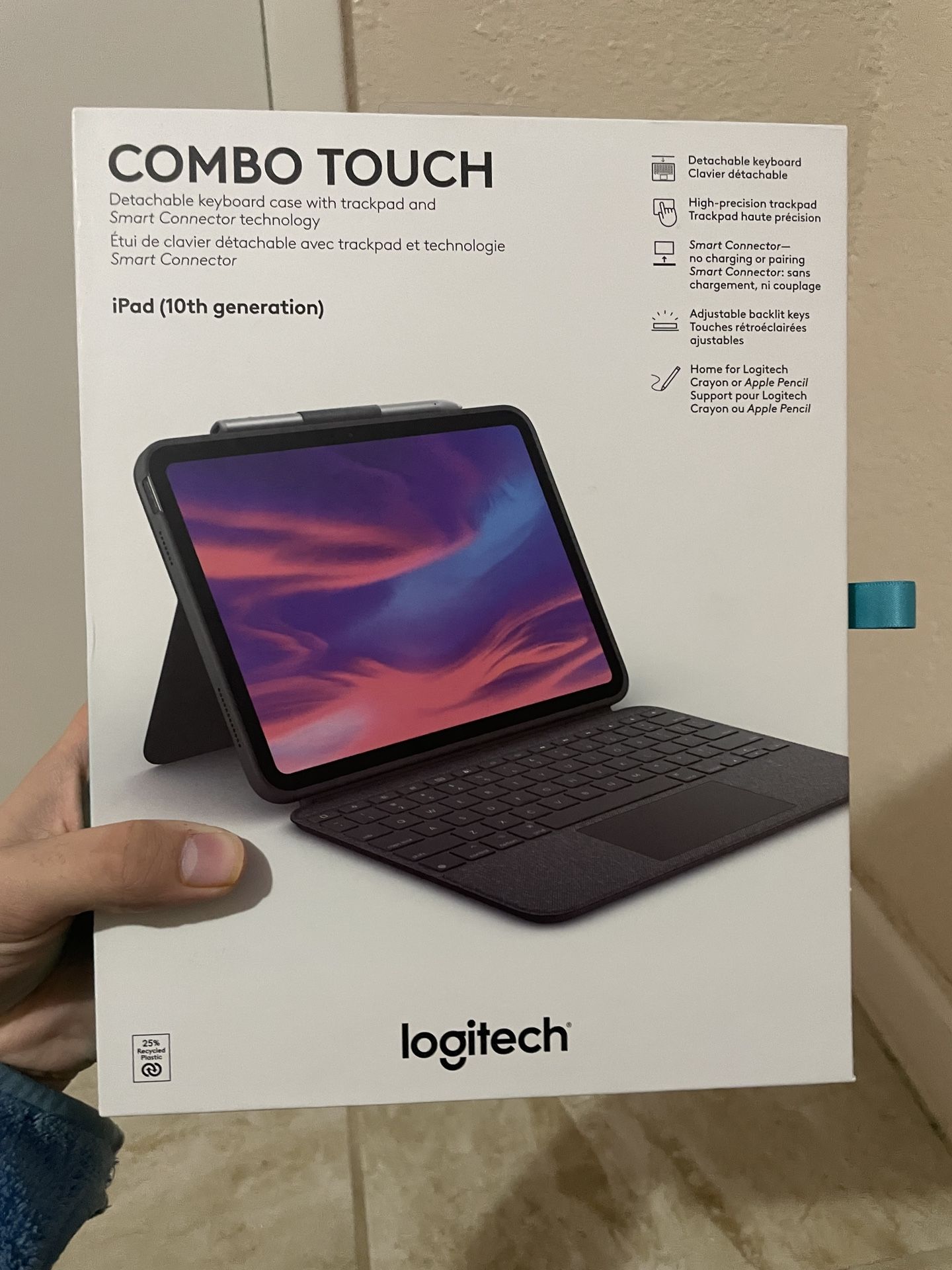 NEW Logitech Combo Touch for iPad (10th Gen) - Oxford Grey