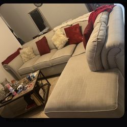 Large Sectional Seat Up To 6 People