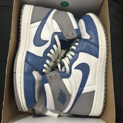Retro 1 “True Blue” size 8
