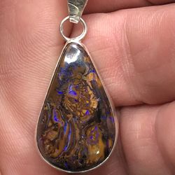 8933 Australian Queensland Boulder Opal pendant, 925 silver pendant on a  925 silver chain necklace. 23ct 27x17x7mm Purple/green Opal