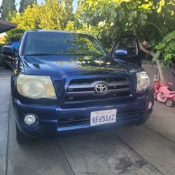 Toyota Tacoma 