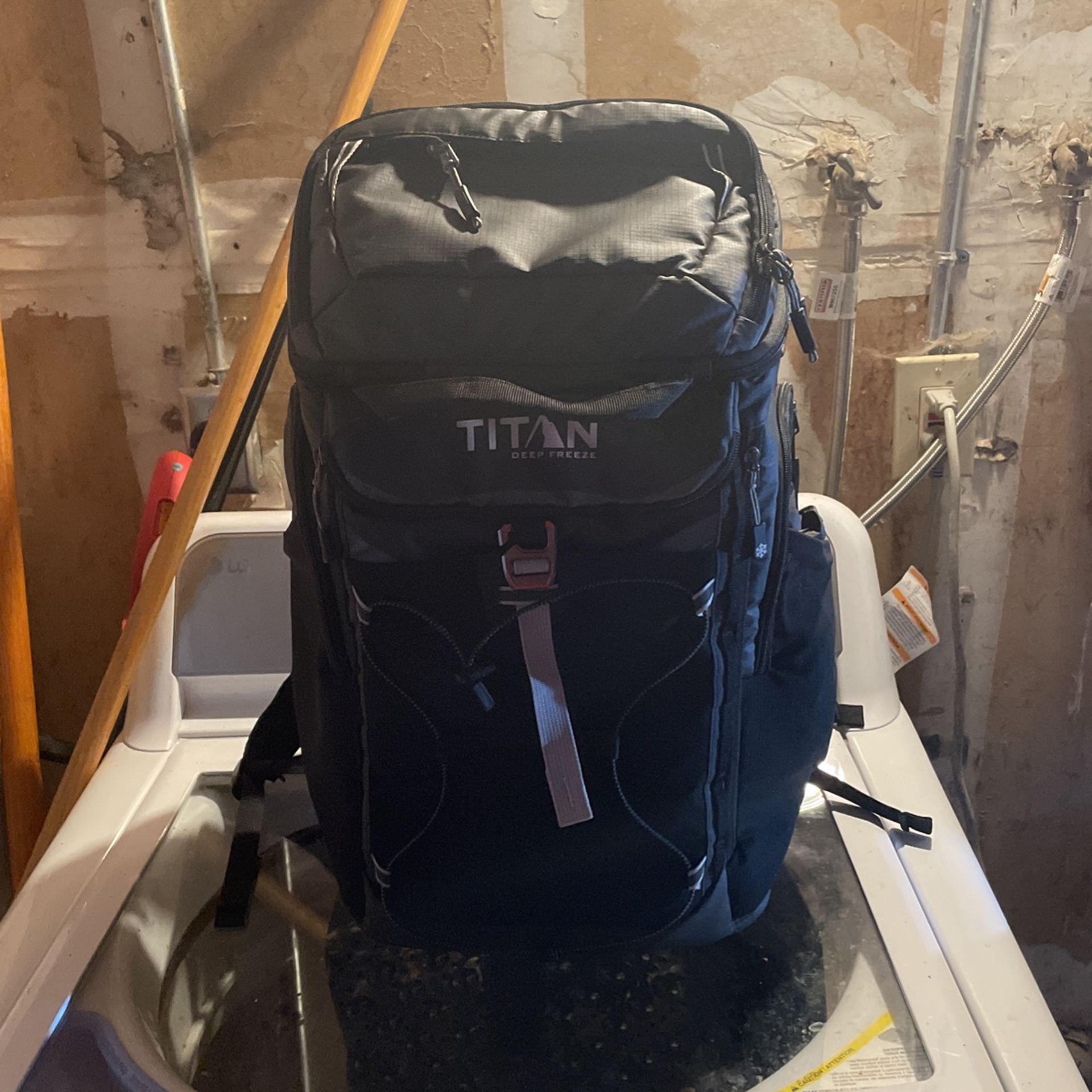 Titan Thermal Backpack