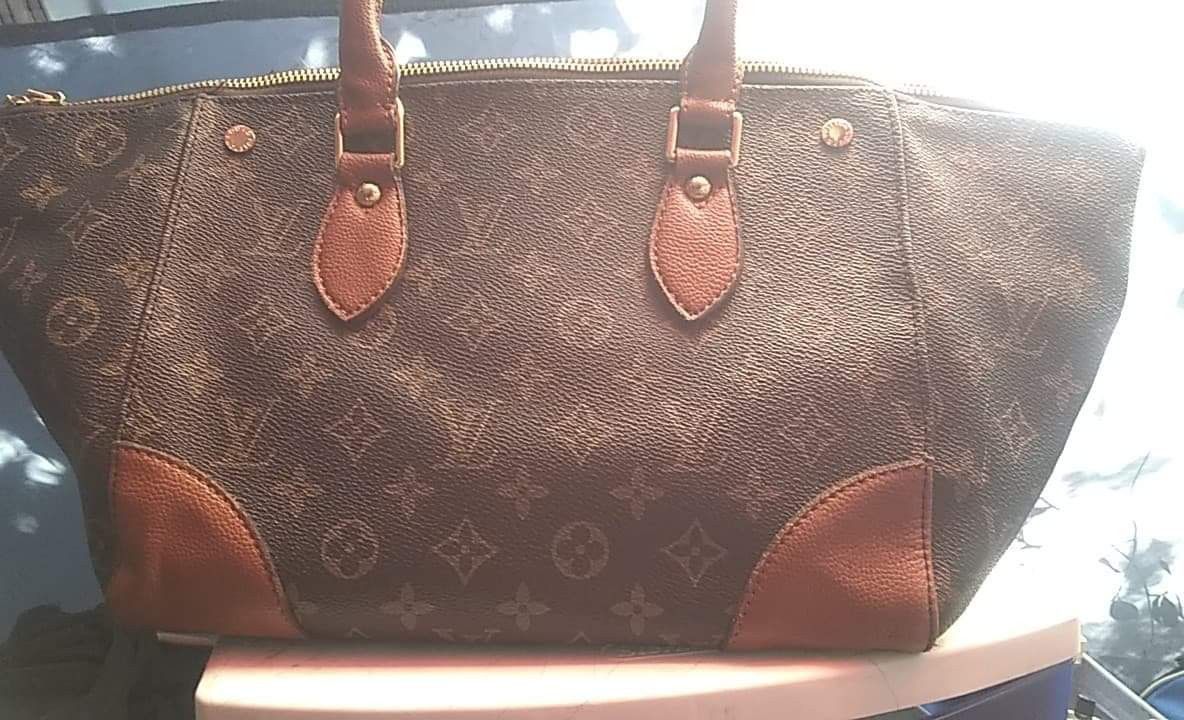 Vintage Louis Vuitton women's tote RM 933 for Sale in Tallahassee