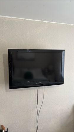 Samsung flatscreen with remote
