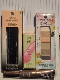 Mixed Makeup Bundle – 4 Items