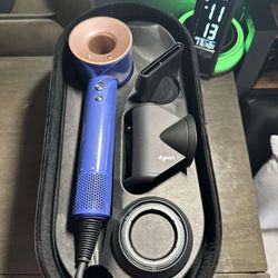 Brand New Dyson supersonic 