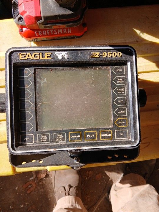 An eagle z ninety five hundred depth finder