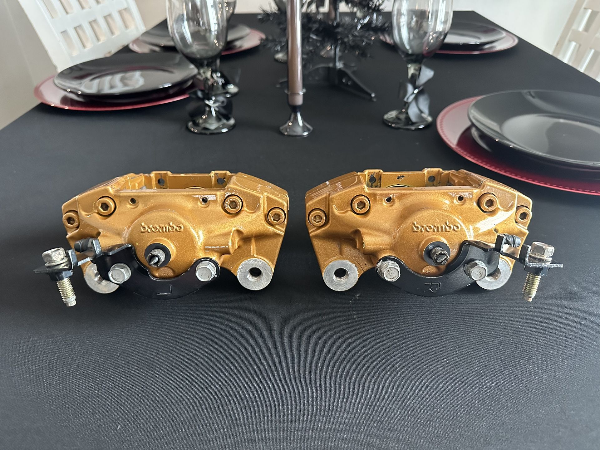 Infinity G35 Rear Brembo Brake Calipers