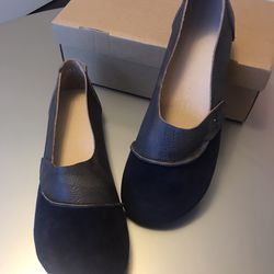 Brand New Soft Leather Slip-on Flats, Gray And Blue, Size 9