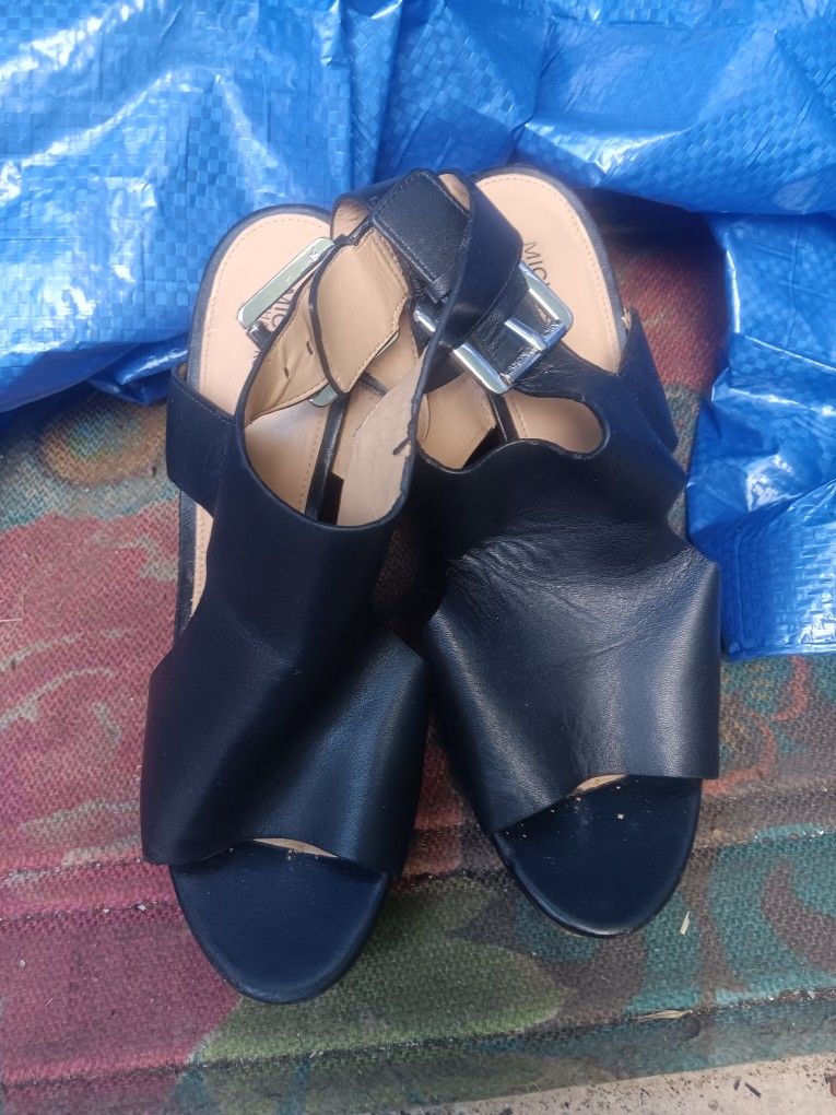 Used MICHAEL KORS Platform Wood Wedge  Strappy Sandals Black Leather Buckle Sz 9m
