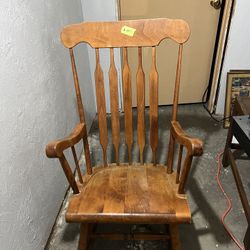 Vintage Rocking Chair 