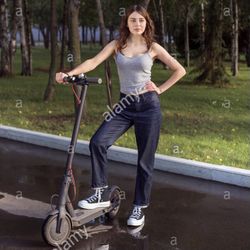 Pro Electric Scooter 2021 / BRAND NEW IN BOX / Xiaomi Pro 2 like model / SOLID TIRE / Few Left in Stock | READ BIO
