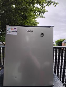 Whirlpool Mini Fridge