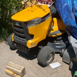 Cub Cadet 2023