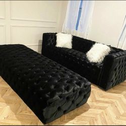 Perla Black Velvet Sofa 