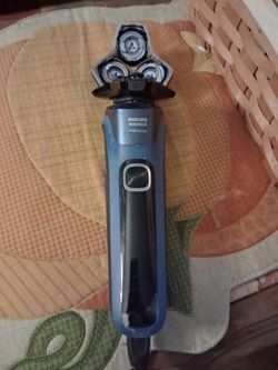 Philips Norelco 5000 Series Electric Shaver