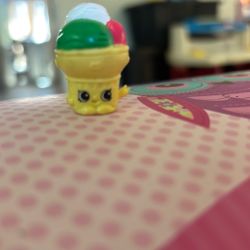 season 3 Shopkins $10.00