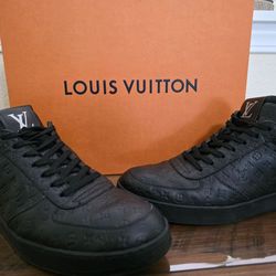 Louis vuitton rivoli sneakers for Men/Size 7