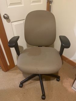 Computer chair