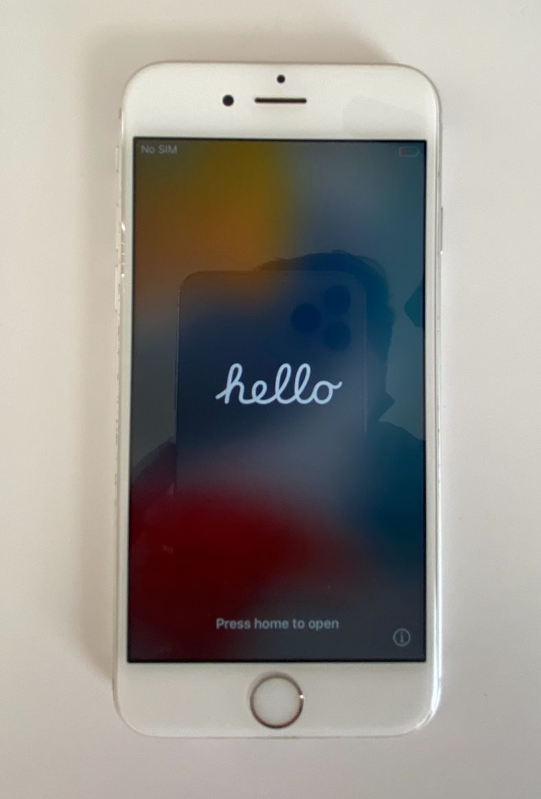 like-new iPhone 6s 16gb Silver