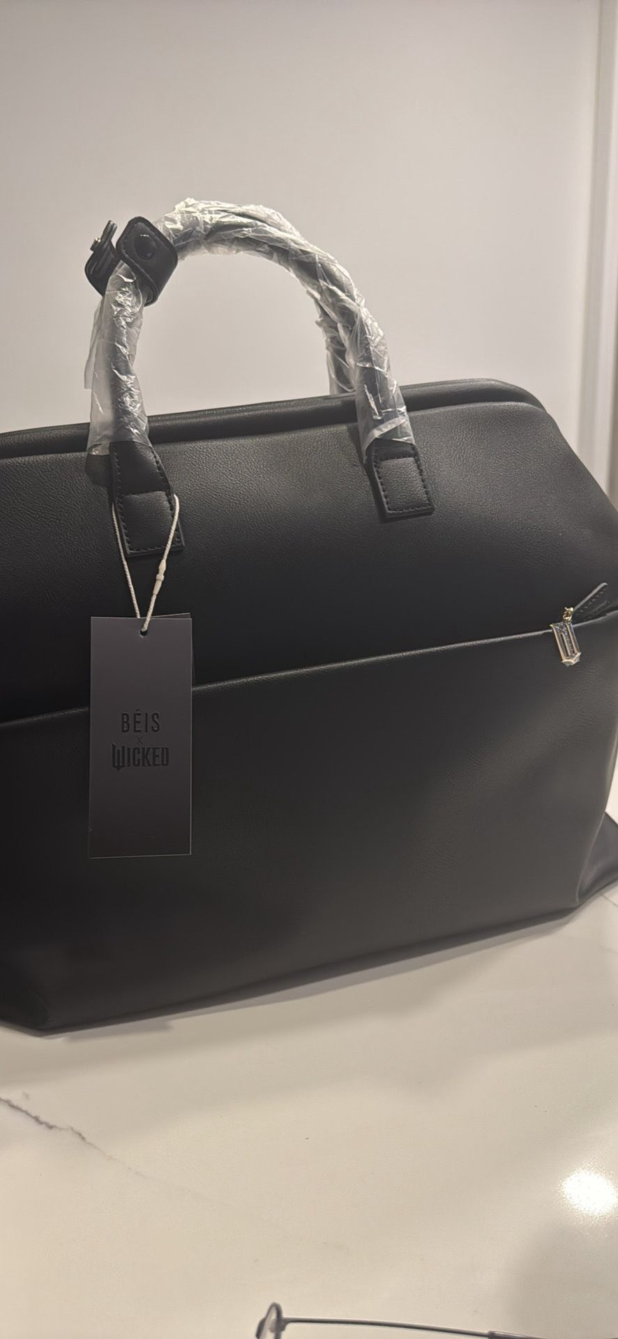 BEIS Wicked Weekender (Limited Edition)