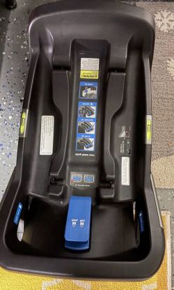 Nuna Pipa Car Seat Base 2 available