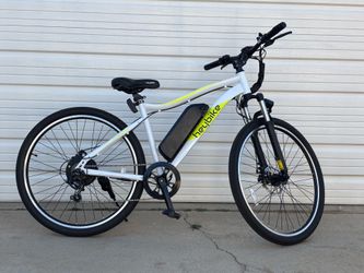 E-Bike(Only 92 miles, Needs new battery)