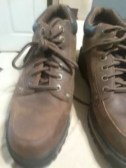 Shoe S Skechers  Size 10anhalf Worn 0ne Tine