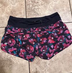 Womens Lululemon shorts size 4