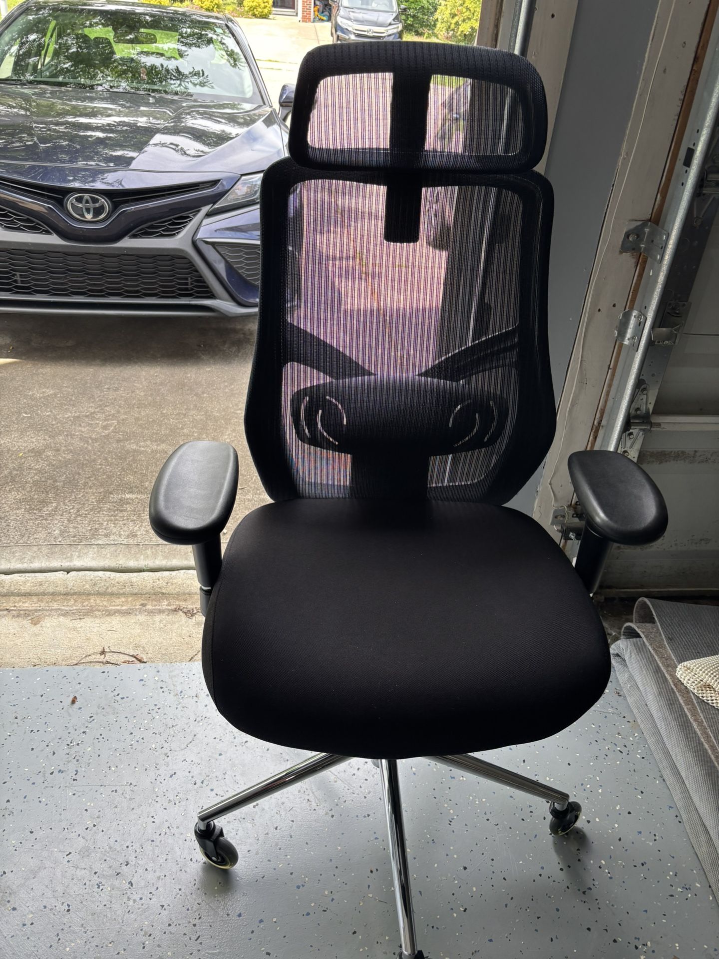 Desk chair, very good condition