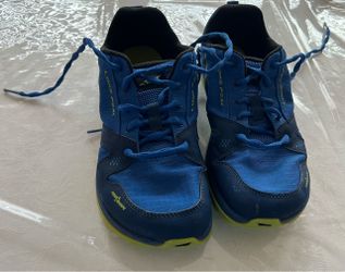 Altra Lone Peak Youth Trail Running Shoes – Size 5