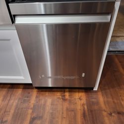 Samsung Dishwasher Machine (Not Working)