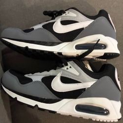 Brand new Nike air max correlate cool grey
