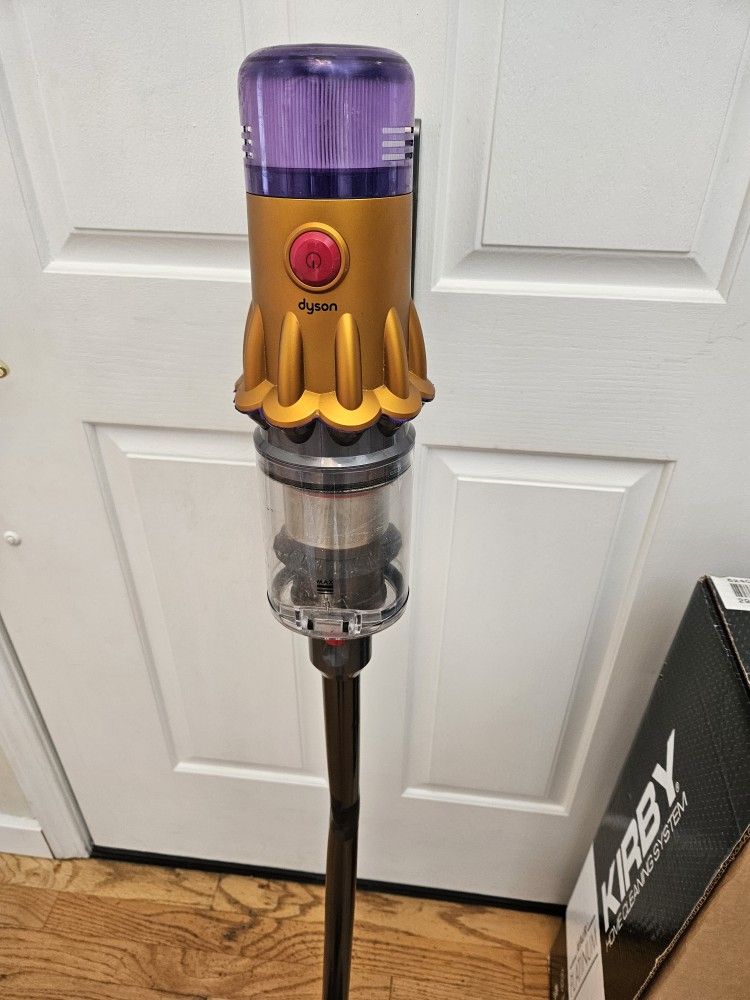 Dysons VACUUM WORKS EXCELLENT IN THE BOX B Gre
