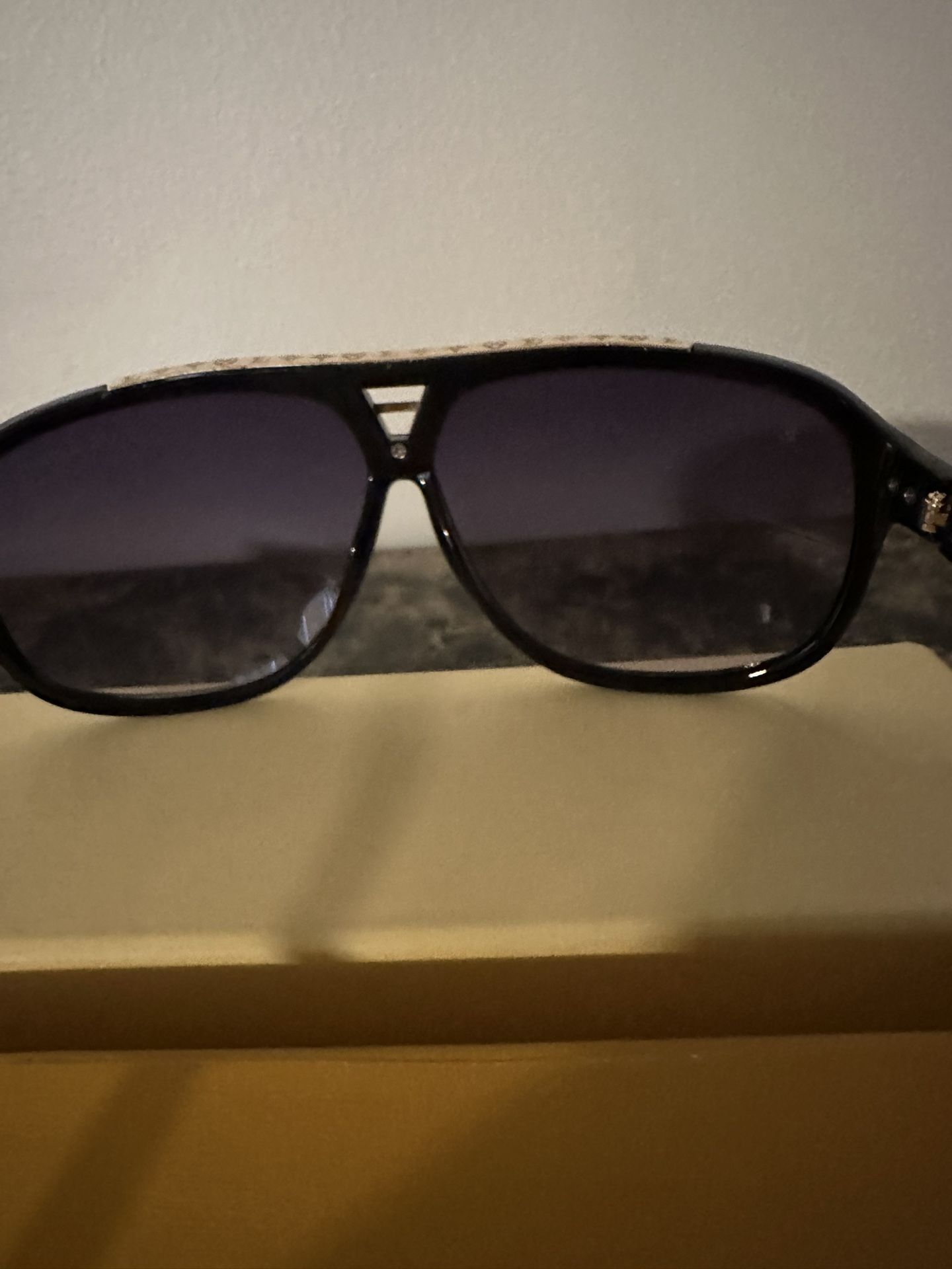 Louis Vuitton Evidence Sunglasses for Sale in Lindenwold, NJ - OfferUp