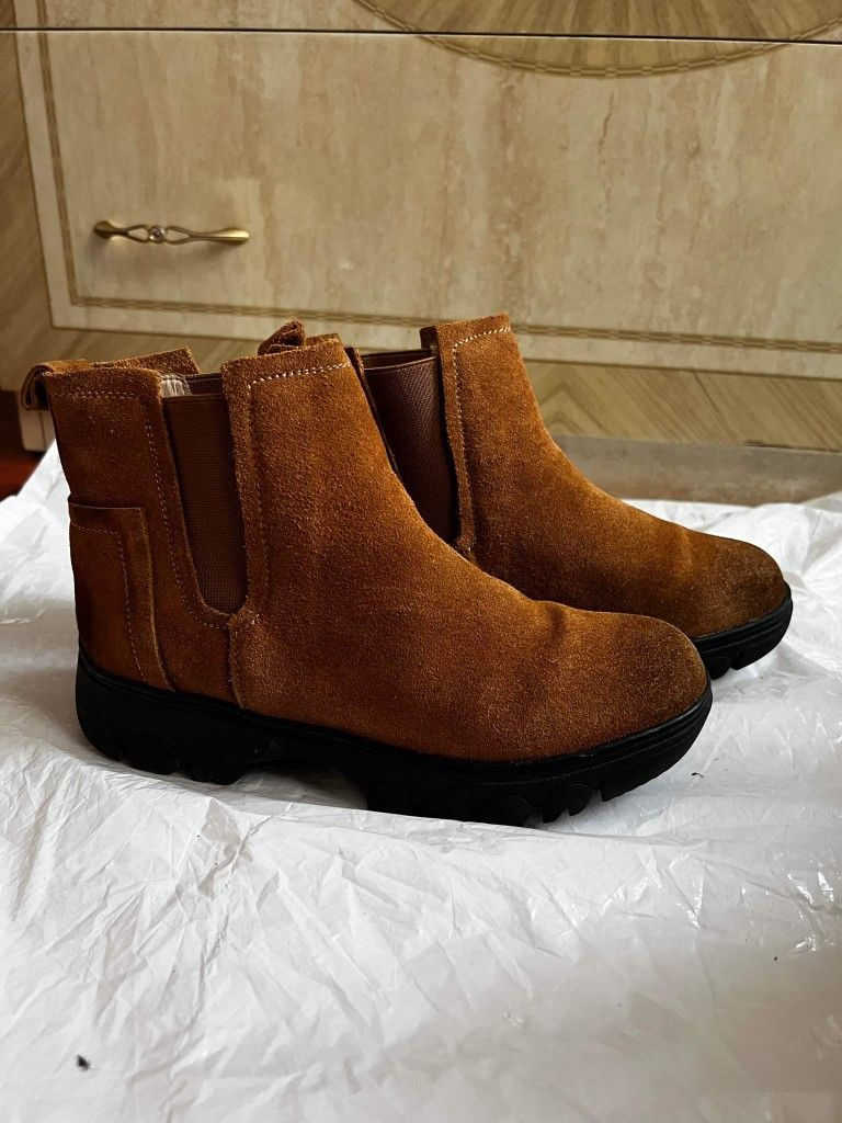 Fur-lined Chunky Suede Ankle Boots